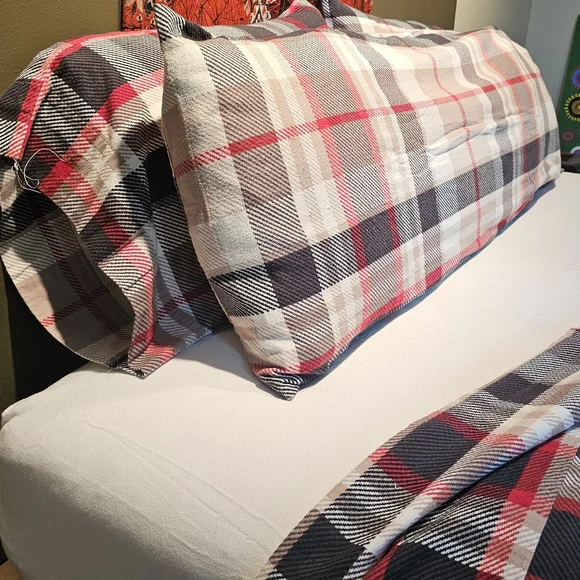 THE SEASONS COLLECTION FLANNEL FLAT SHEET PILLOW CASES QUEEN SIZE PLUS EXTRA - Picture 5 of 7